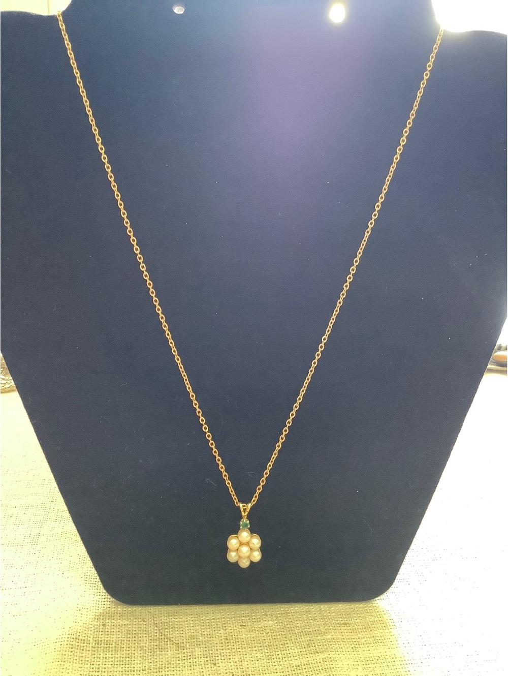 Vintage Avon Faux Pearl Flower Pendant Necklace Green Rhinestone Gold Tone